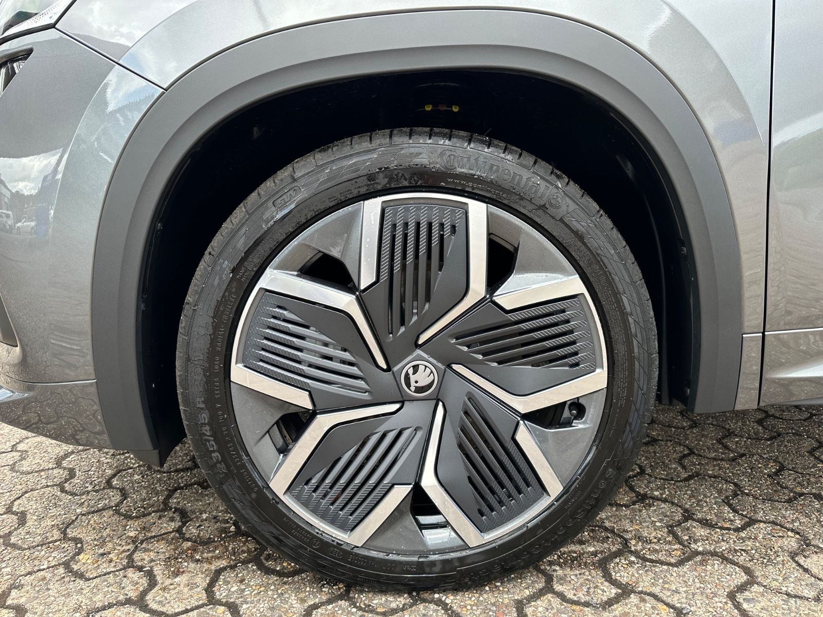 Fahrzeugabbildung SKODA Kodiaq 1.5 TSI Sportline DSG AHK/Matrix/Navi/ACC