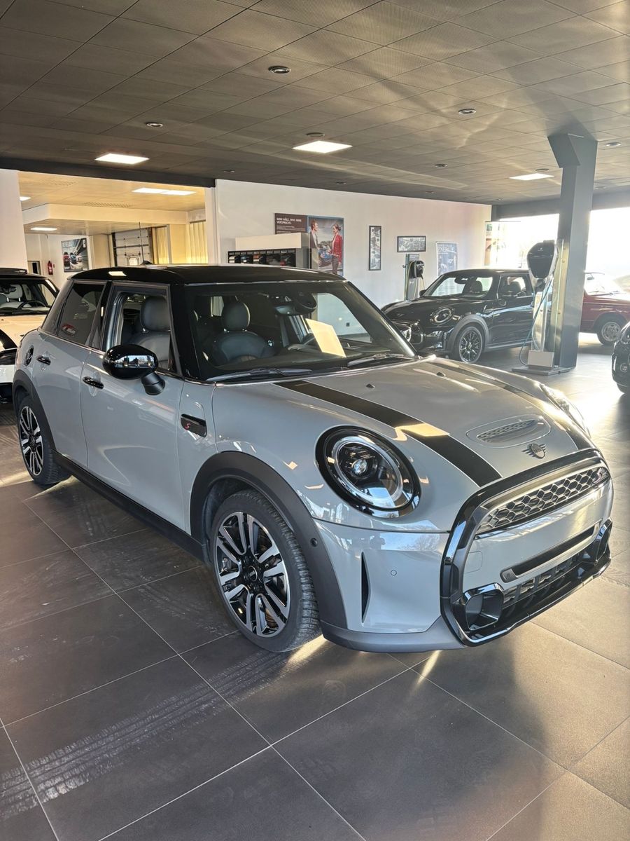 MINI Cooper S MINI Yours Trim HK Panorama Garantie