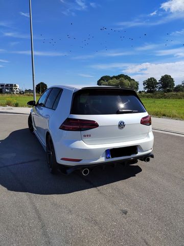 Volkswagen Golf 7 TCR