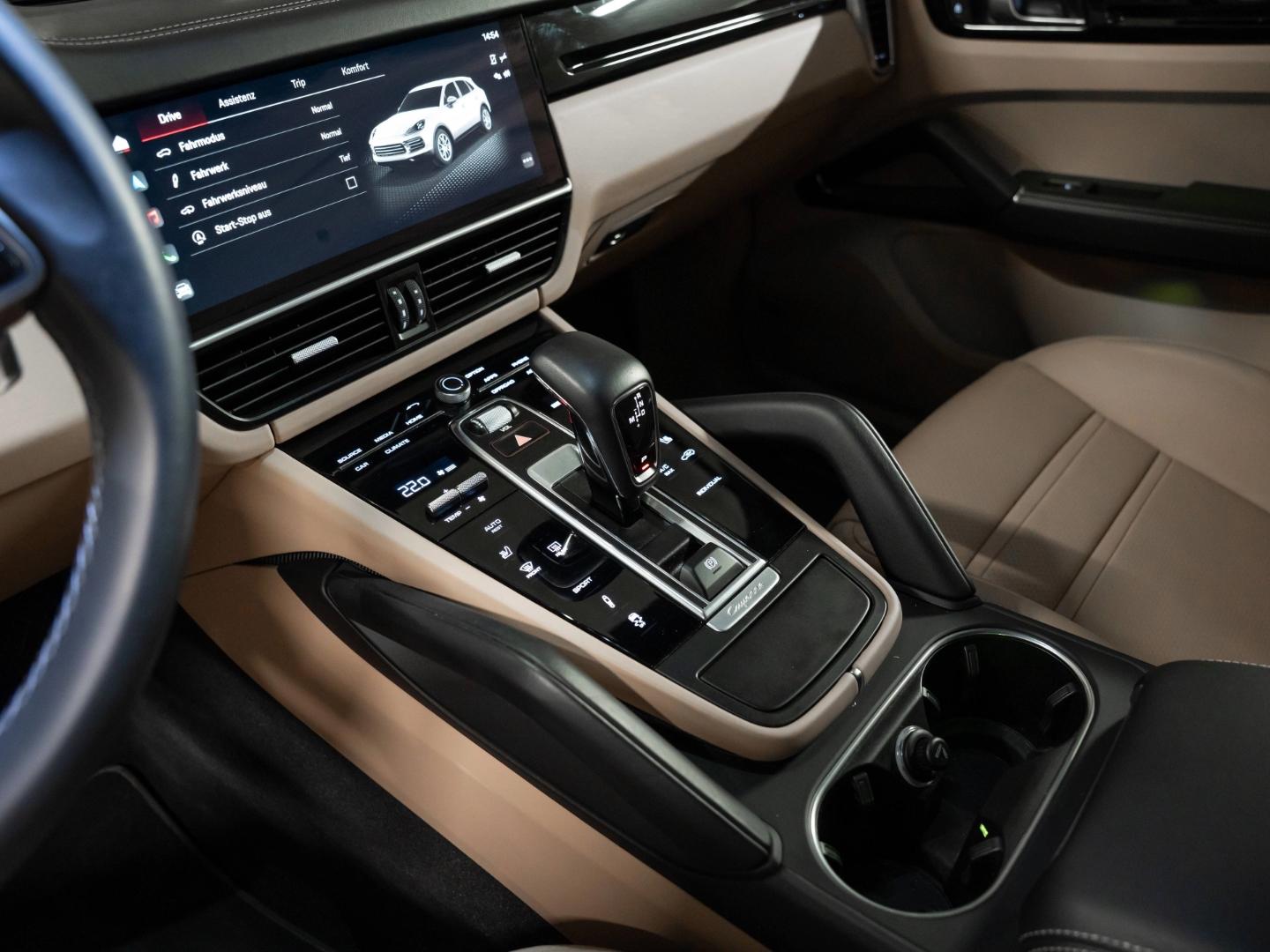 Porsche Cayenne Platinum Edition InnoDrive Surround View, миниатюра 23