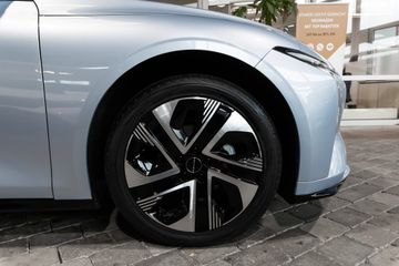 Bild 6 DFSK Andere Forthing 7 REEV Pano, Klima 360-Cam