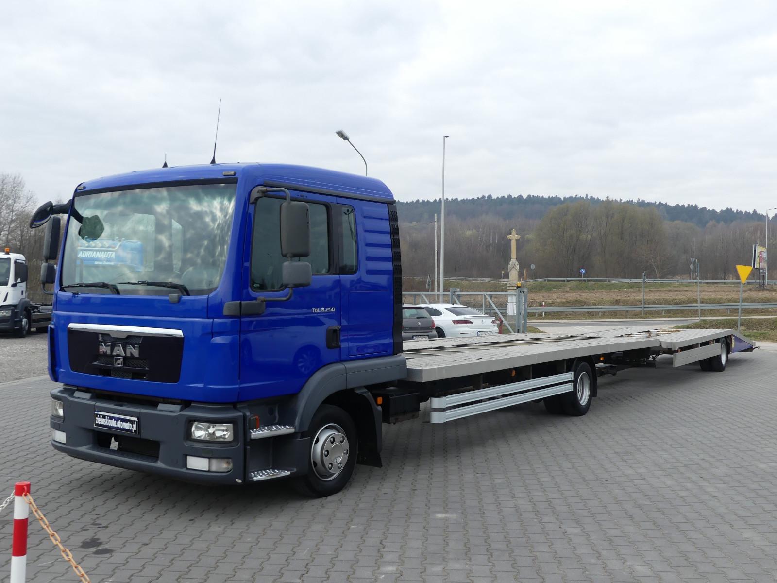 MAN TGL 8.250 / Euro 5 / AUTO LAWETA ZESTAW / KABINA