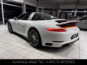 صورة مصغرة 11 لـ 2017 Porsche 911 URMODELL