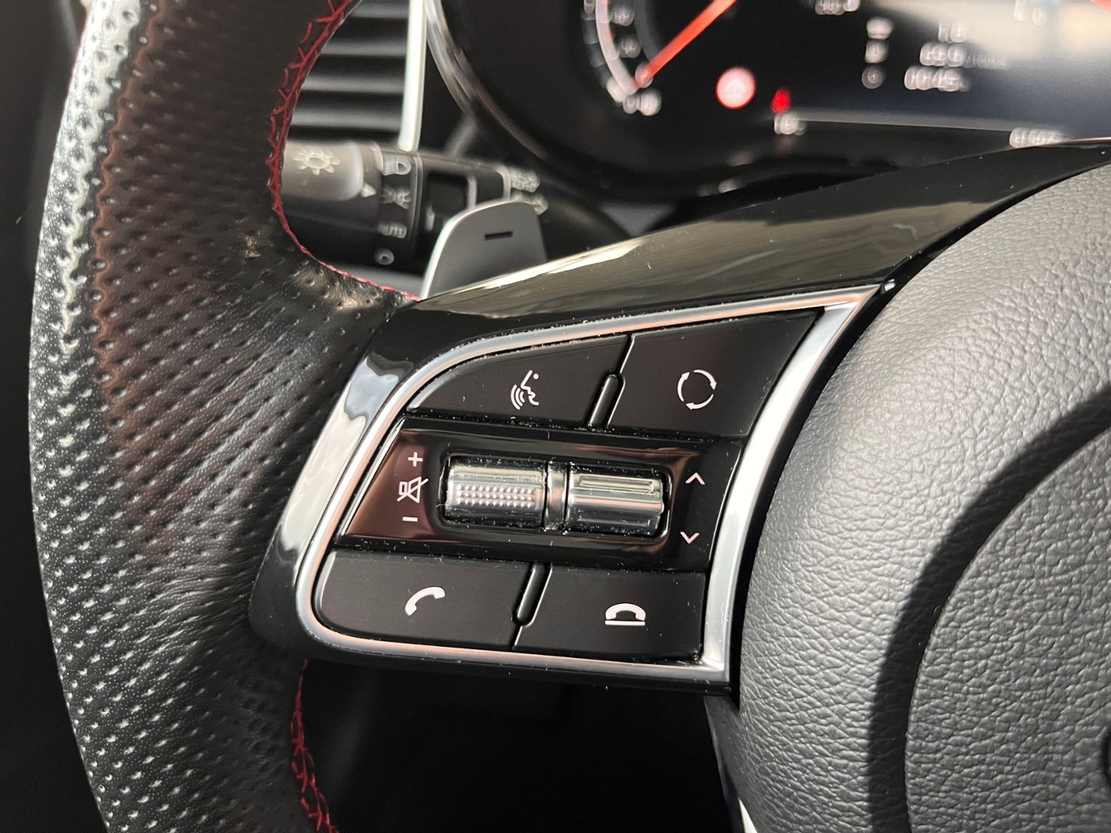 Fahrzeugabbildung Kia ProCeed GT PANO LED NAVI RFK ALU