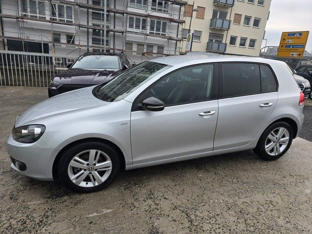 Volkswagen Golf VI Match 1,2 TSI KLIMA*TEILLEDER