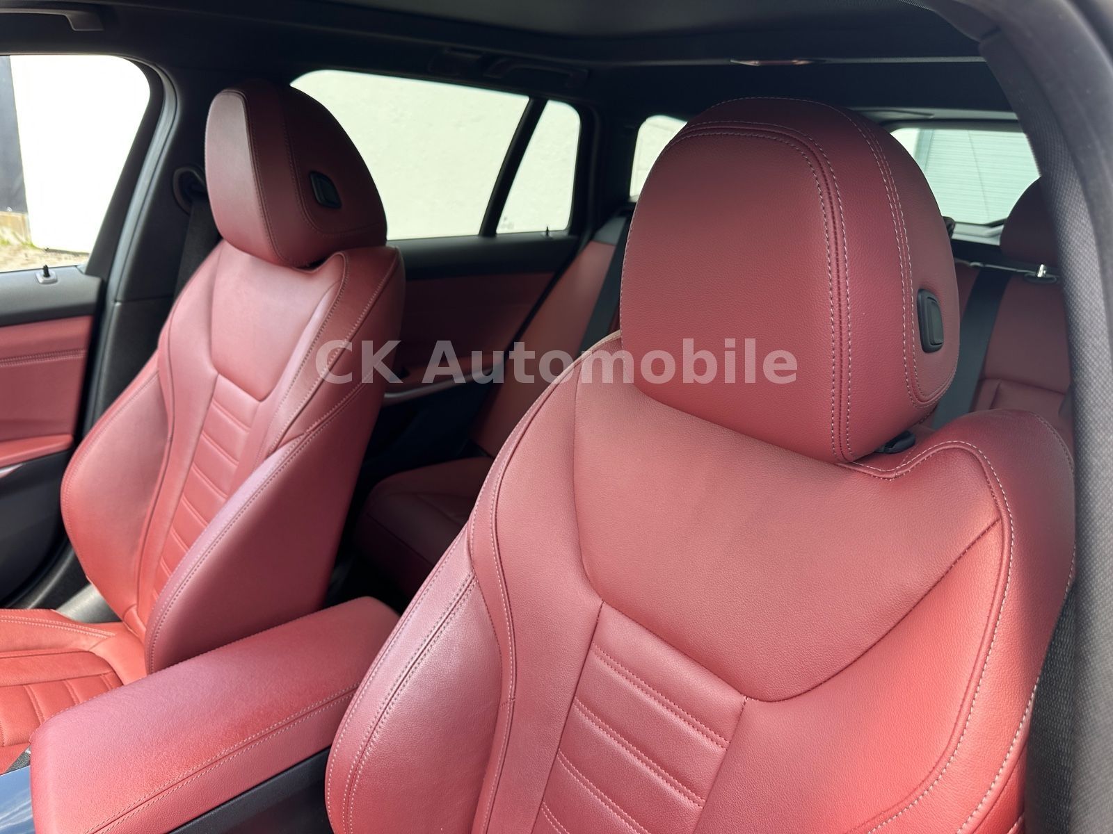 Fahrzeugabbildung BMW M340d xDrive Touring/Navi/Head-Up/Pano/360°/LED