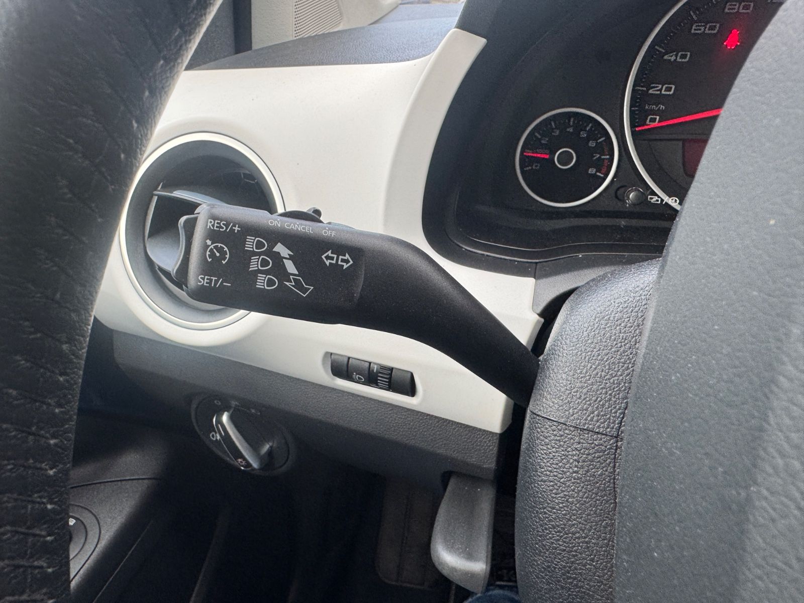 Fahrzeugabbildung SEAT Mii Chic Klima+Bluetooth
