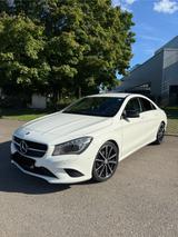 Mercedes-Benz CLA 200 AMG Line Night Paket