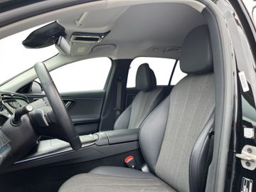 Mercedes-Benz E 220 d Avantgarde Navi+SHZ+LED+AHK+Carplay+RFK