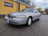 Lincoln Town Car - Lincoln aus 2003