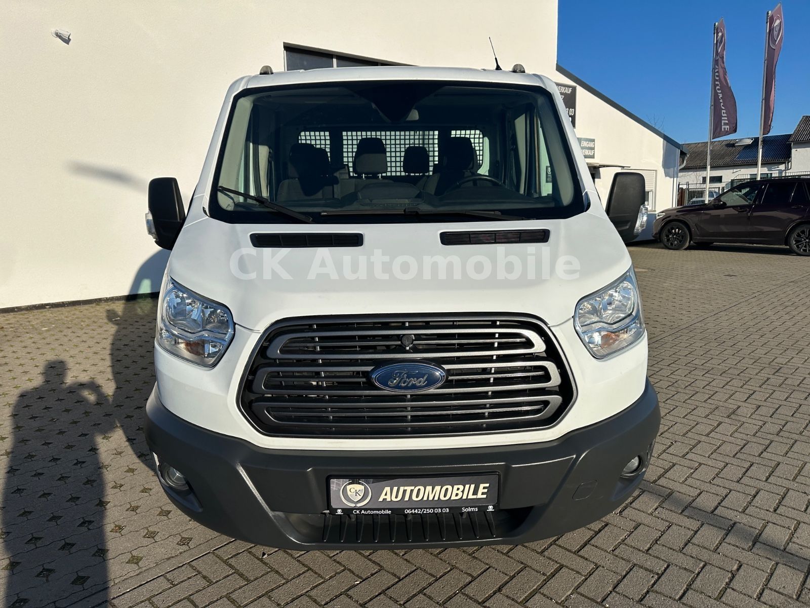 Fahrzeugabbildung Ford Transit Pritsche 350 L2 DoKA/7 Sitze/Klima/AHK