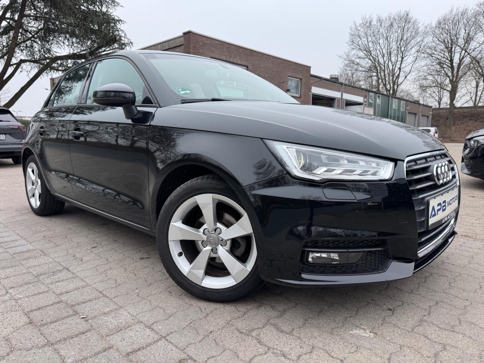 Audi A1 SPORTBACK SPORT BI-XENON NAVI SHZ PDC 1.HAND