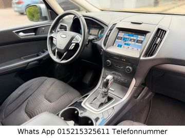 Ford S-Max - 12