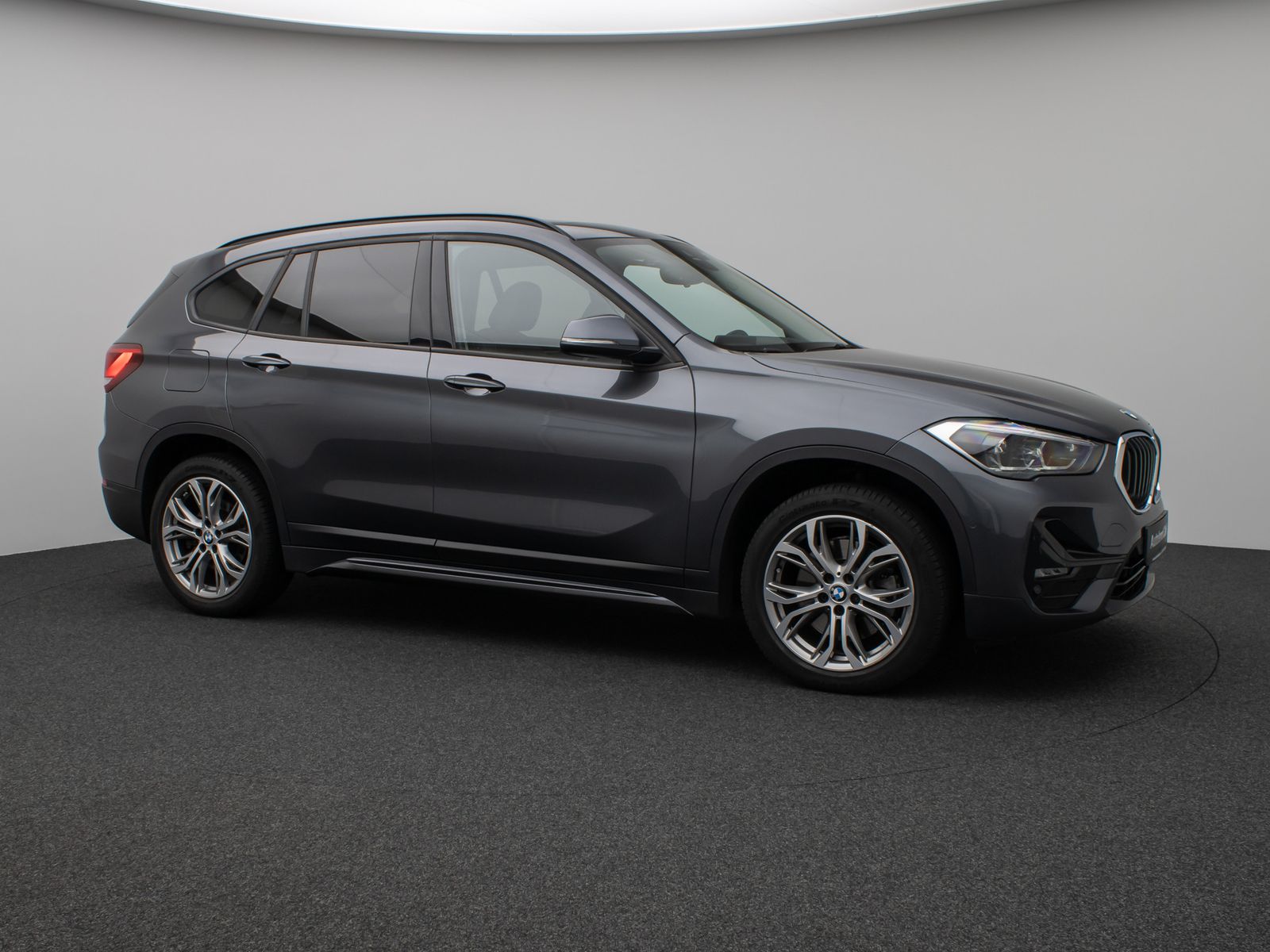 Fahrzeugabbildung BMW X1 xD20d Sport Line Kamera Panorama HUD DAB AHK