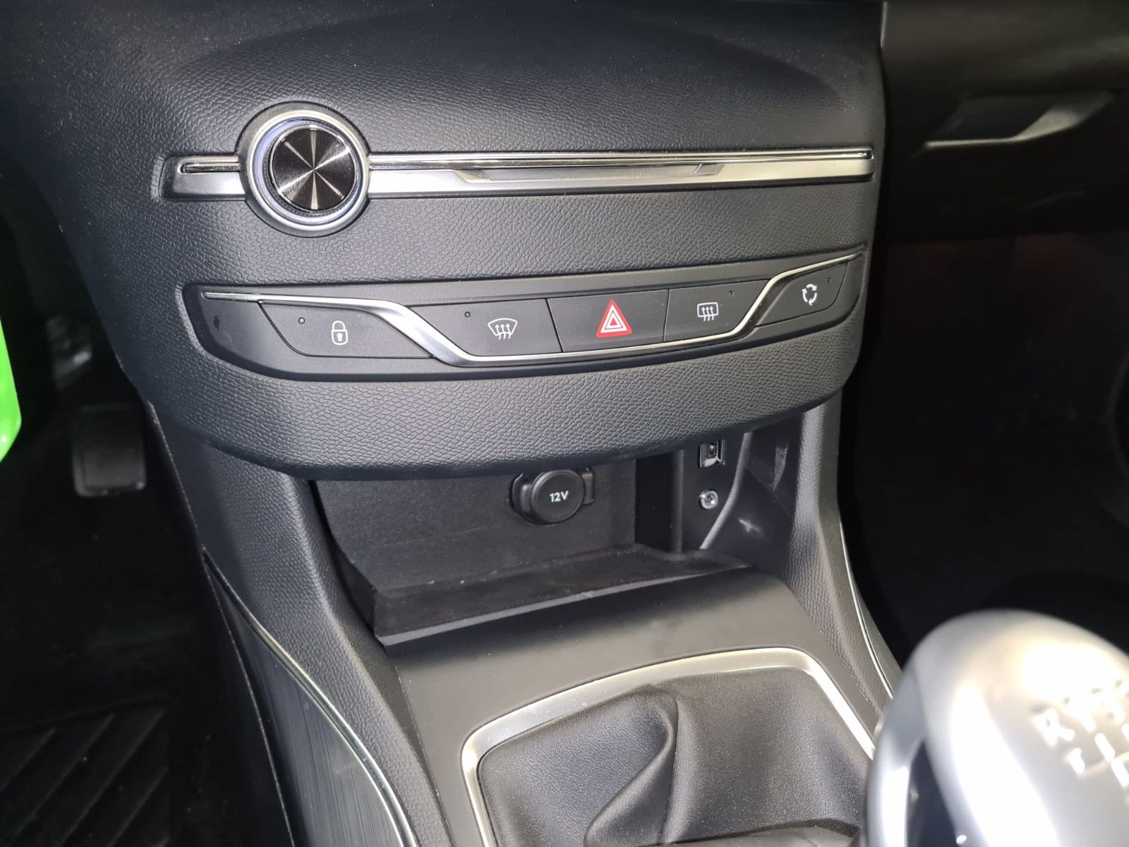 Fahrzeugabbildung Peugeot 308 Allure / Rückfahrkamera / NAVI / NUR 13TKM /