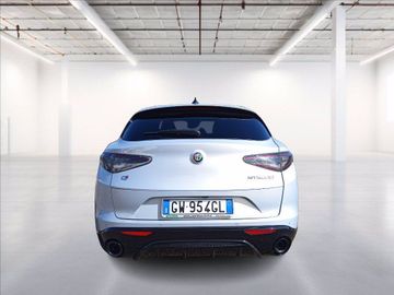 Alfa-Romeo Stelvio - 6