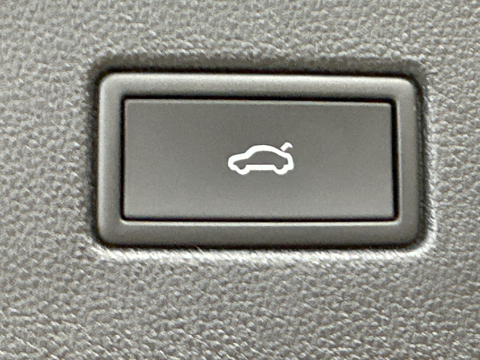 Fahrzeugabbildung Volkswagen T-Roc R 4Motion NAV+LED+KAMERA+AHK+SPORTABGAS+VC
