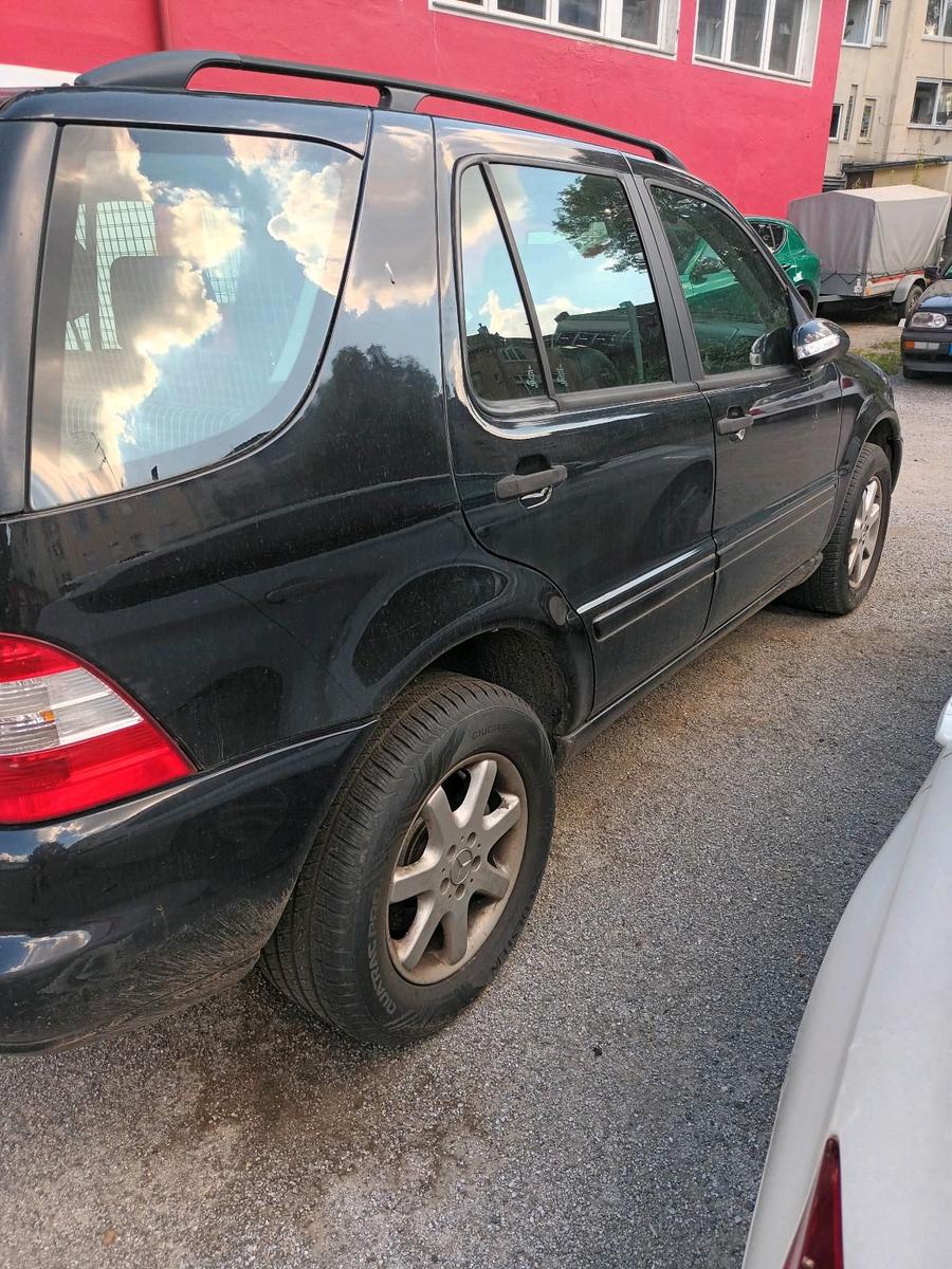 Mercedes-Benz ML350 2004 — photo 6