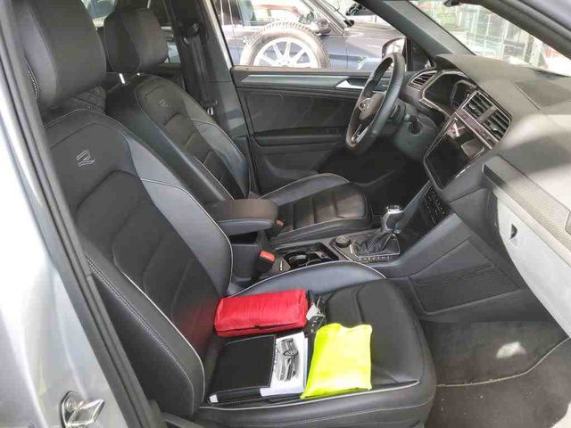 Tiguan 2.0 TDI 4M R-LINE BLACKSTYLE PANO+KAM+AHK