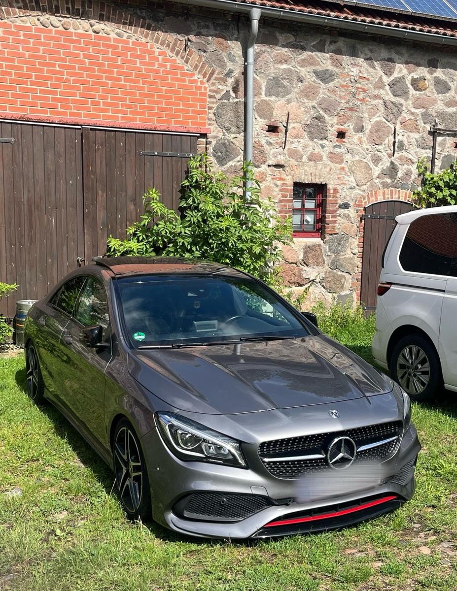 Mercedes-Benz CLA 250