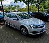 Opel Astra H 1.9 GTC - Opel Astra mit Diesel-Antrieb: Coupe, 1.9