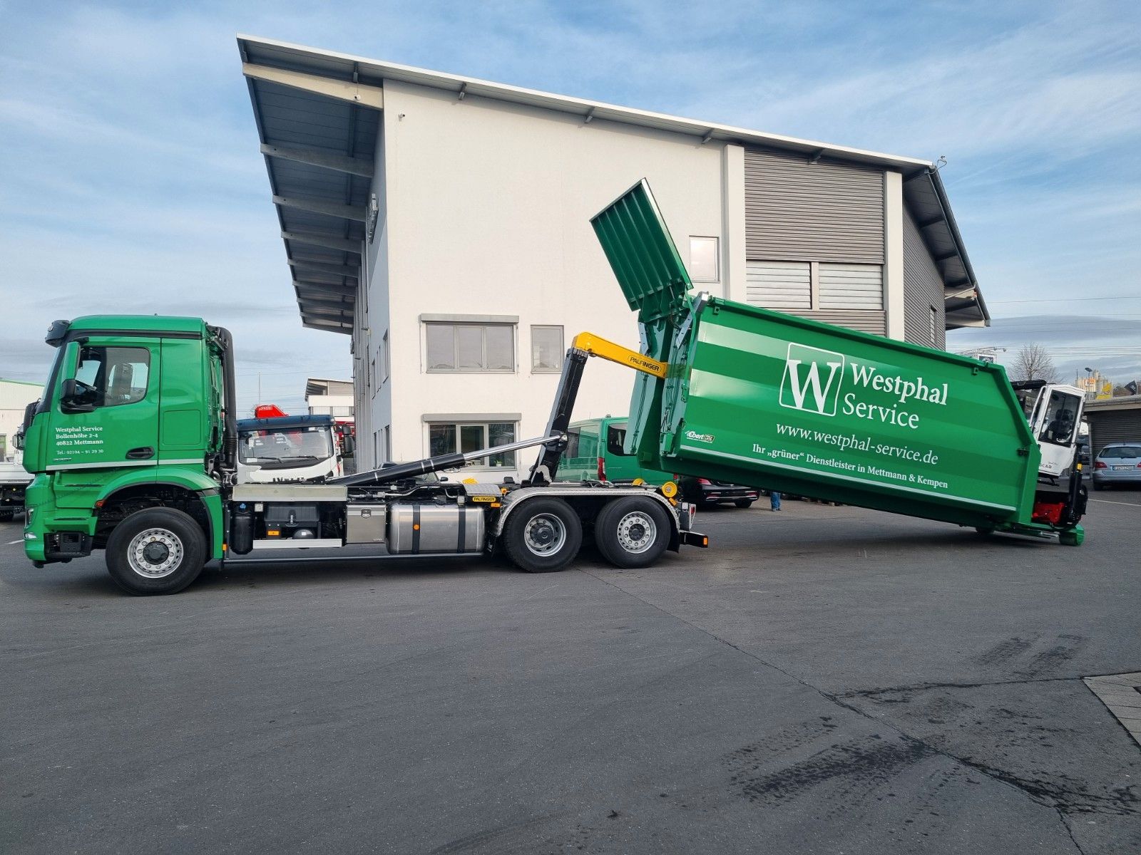 Fahrzeugabbildung Mercedes-Benz Arocs 2751 6x2 HAD/ Abroller EBERT Forstbox Q150