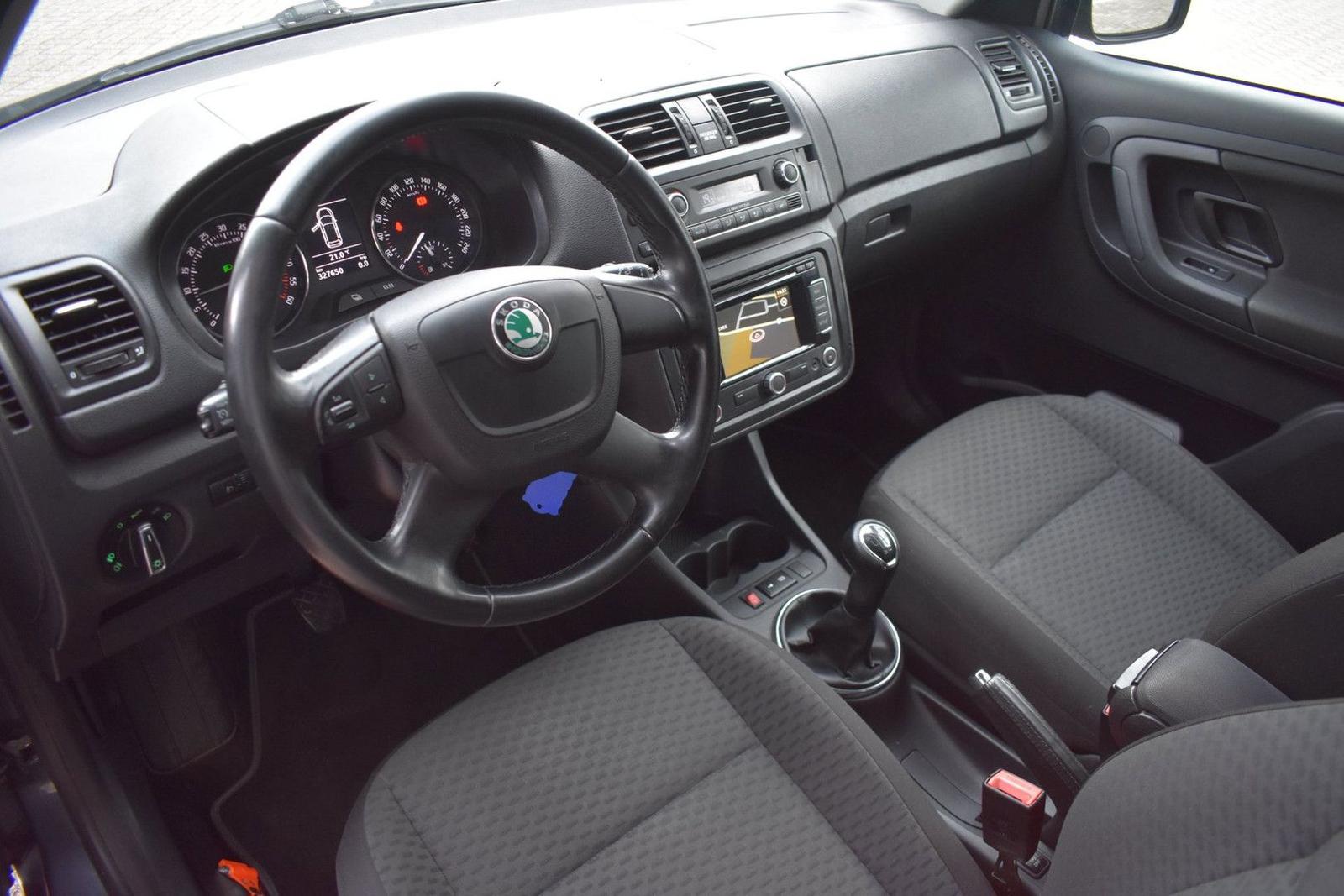 Skoda Fabia 2010 — photo 11