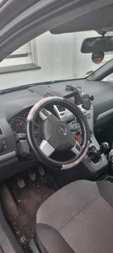 Opel Zafira 1.6 Family,7 Sitzer,Temp,pdc,K... - Opel Zafira Gebrauchtwagen in Bielefeld