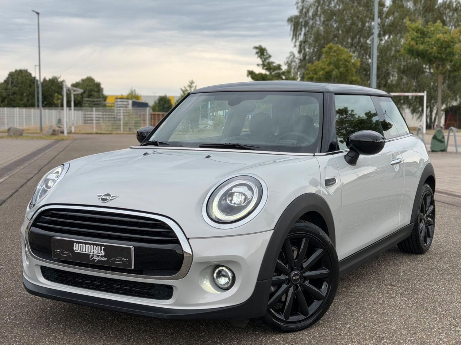 MINI COOPER Mini 3-trg. Cooper Aut. CarPlay LED Navi
