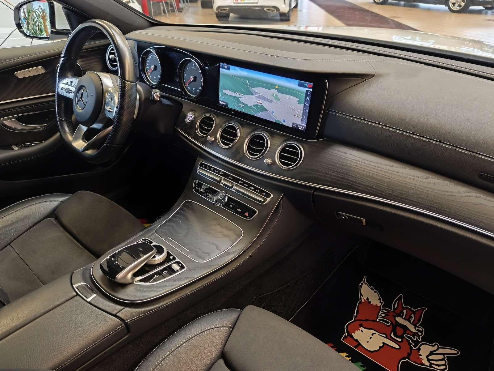 Fahrzeugabbildung Mercedes-Benz 300d AMG Line/Navi/S-Dach/Spur/DAB/Ahk 180 kW...