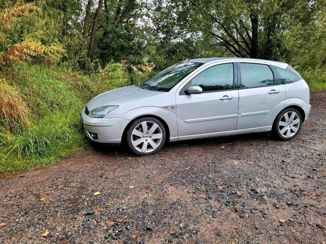 Ford Focus ST170, RS