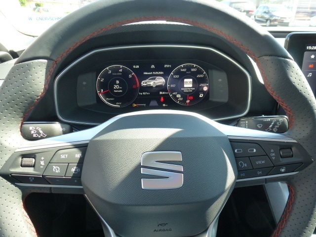 Fahrzeugabbildung SEAT Leon Sportstourer FR 2.0 TDI + Panorama