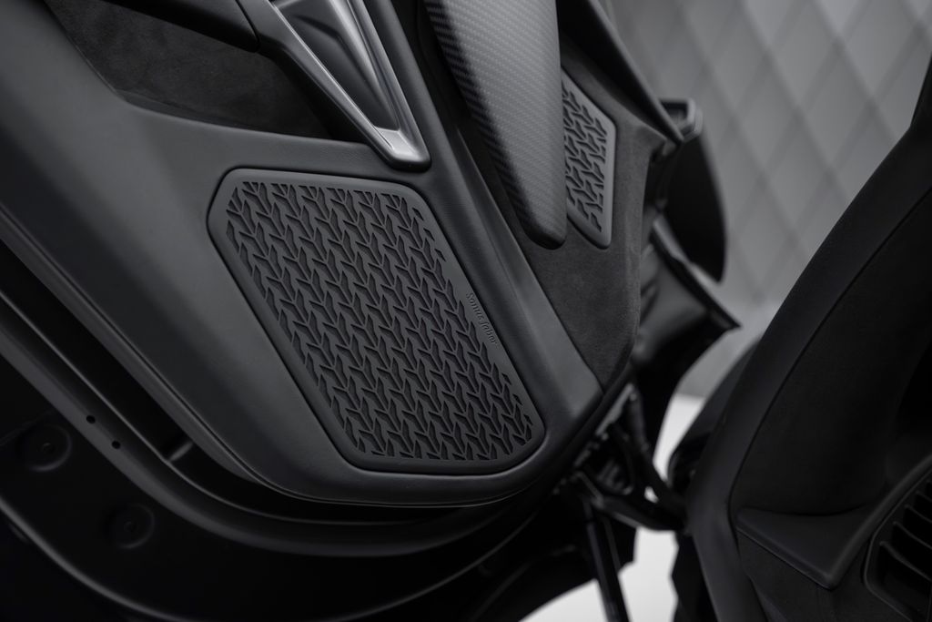 Revuelto 6.5 V12 MATTBLACK BIG CARBON PACKAGES - Bild 26