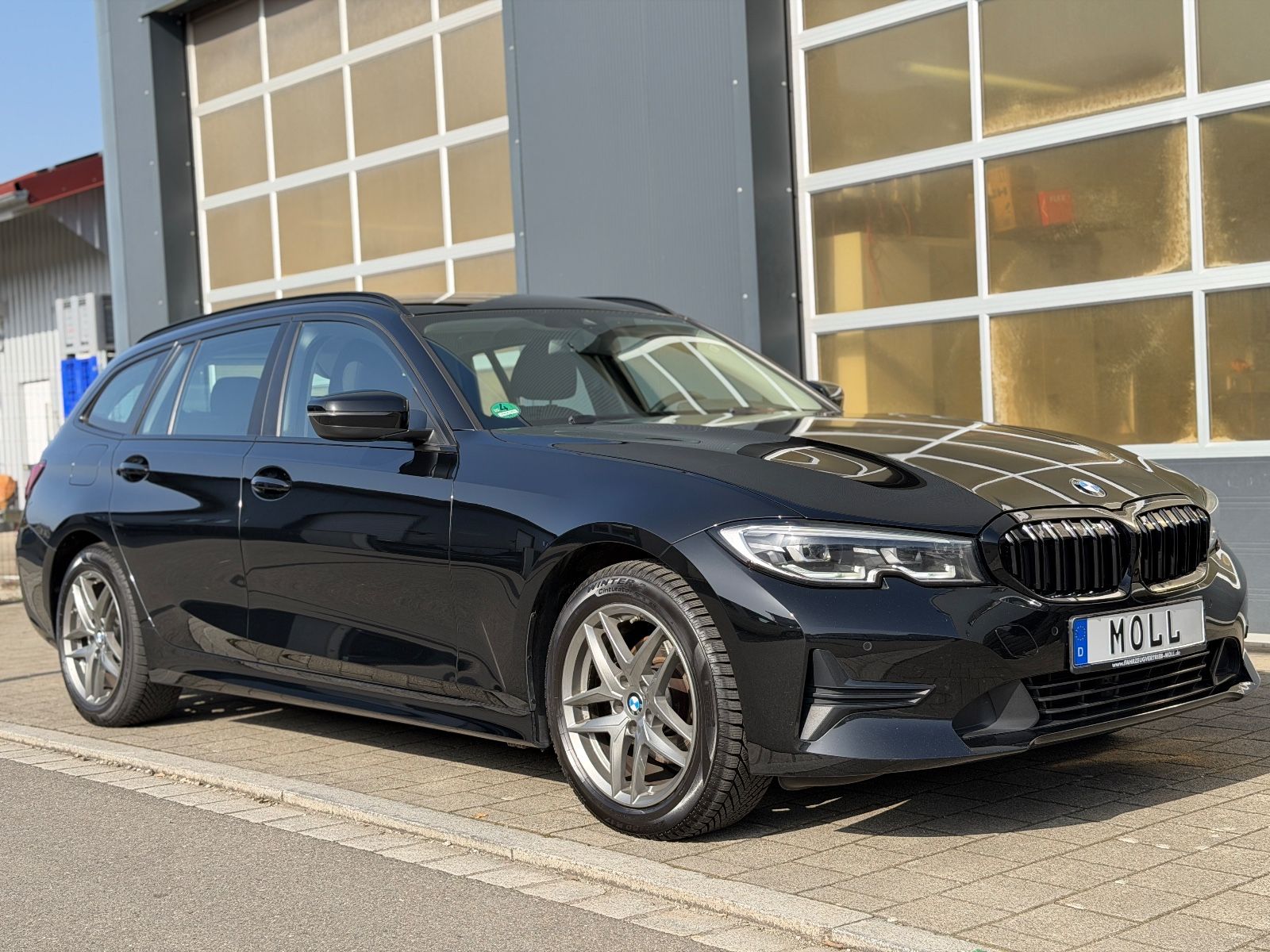 BMW 320 d xDrive Navi StdHzg. 8-fach LED+ SHZ ALU