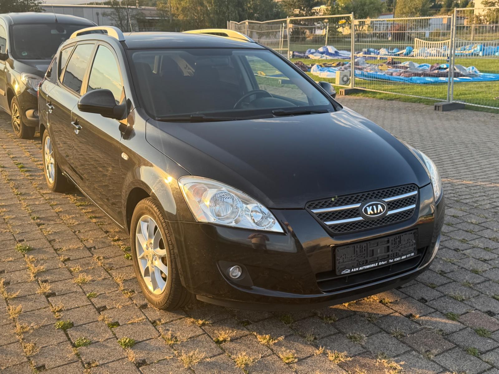 Kia ANDERE Ceed Sportswagon EX
