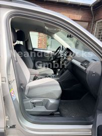 Volkswagen Tiguan - 11