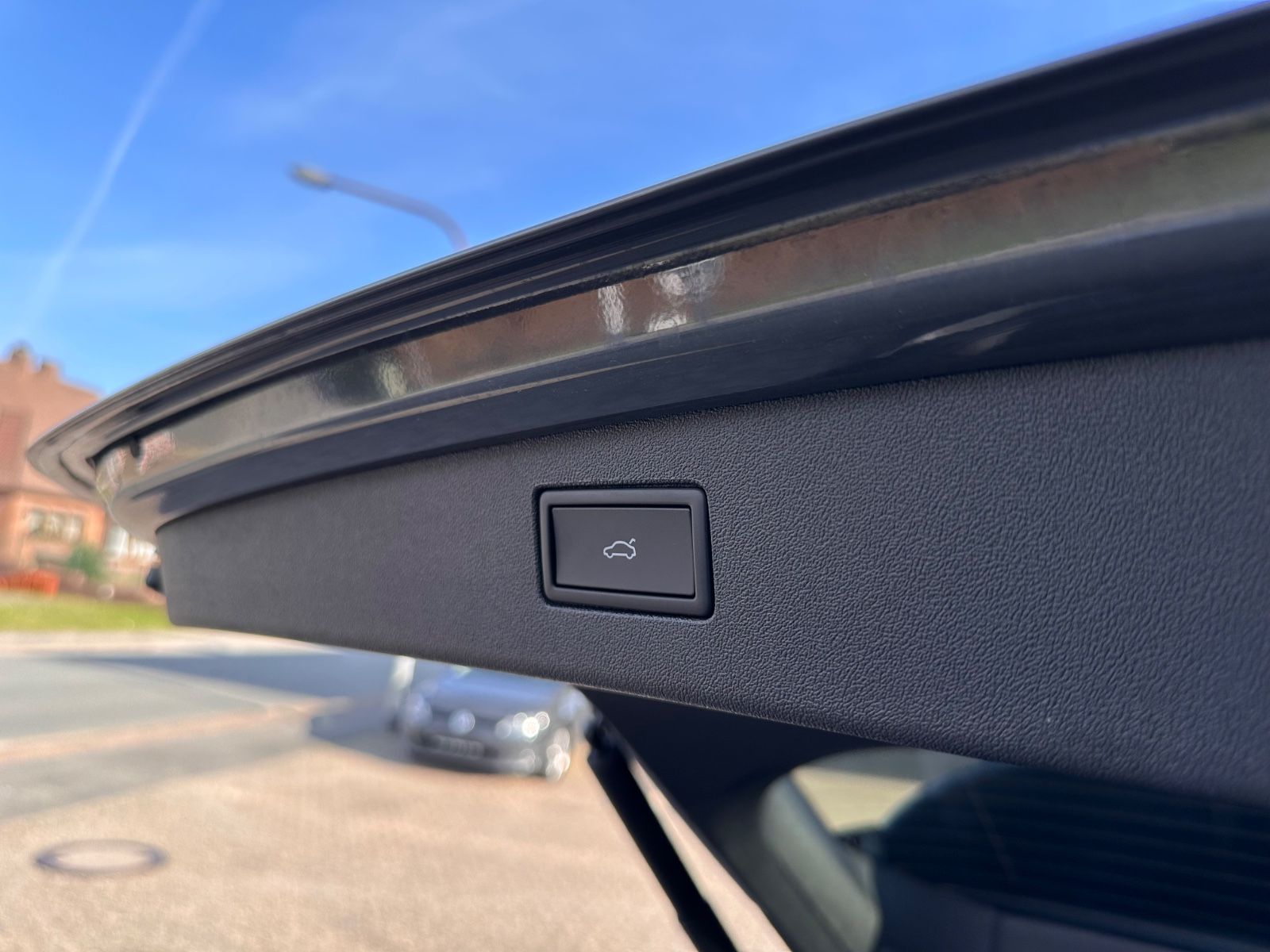 Fahrzeugabbildung Volkswagen Tiguan Life 1.5 e-Hybrid DSG ACC/APP/PDC/LED+