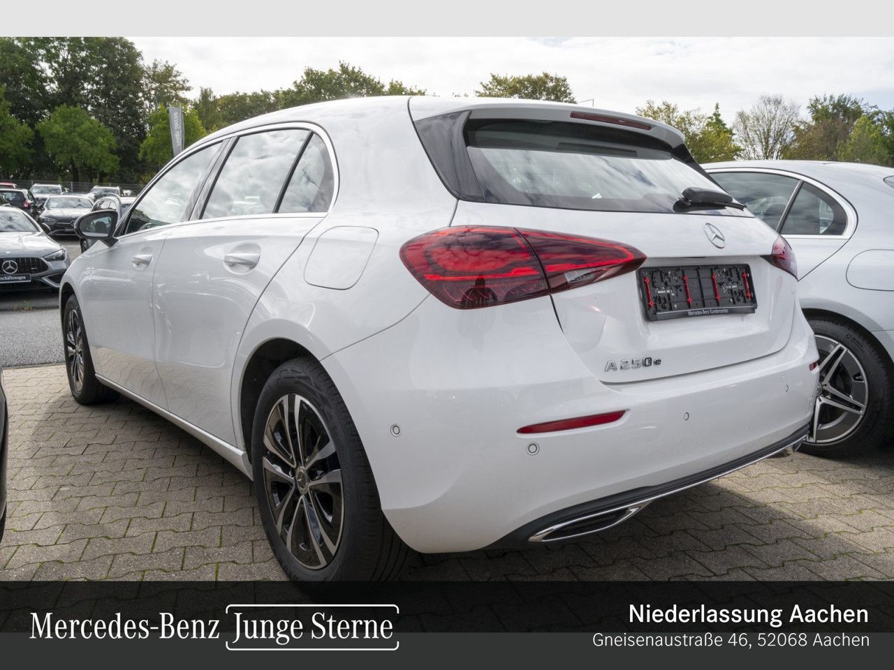 Mercedes-Benz A 250 e Progressive Adv. KAMERA LED AC11KW WINTE foto 11