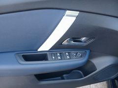 C4 Limousine Hybrid 145 Collection C4 Limousine Hybrid 145 Collection
