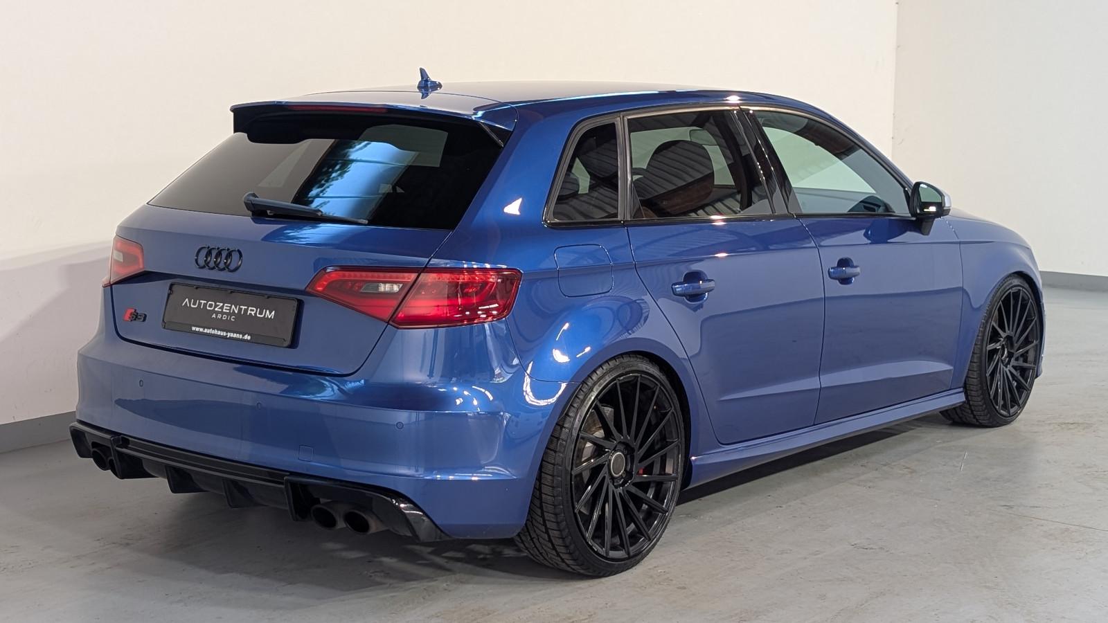 Audi S3 Sportback 2.0 TFSI 300 ch BVA quattro / Bang & Olufsen / Magnetic Ride / Alcantara-Cuir / Jantes 19"