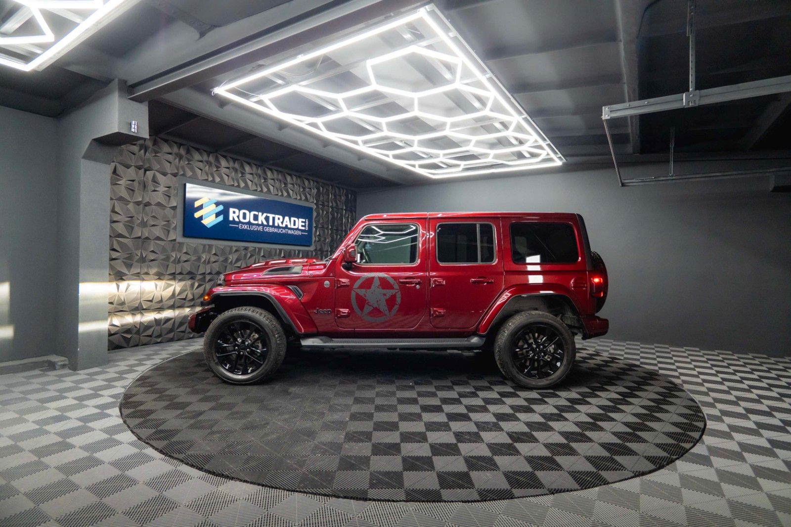 Fahrzeugabbildung Jeep Wrangler 3.0L EcoDiesel Unlimited Sahara 4x4 ACC