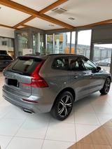 Volvo XC60 B4 Automatik R-Design Panoramadach - Volvo XC60 Gebrauchtwagen in Münster