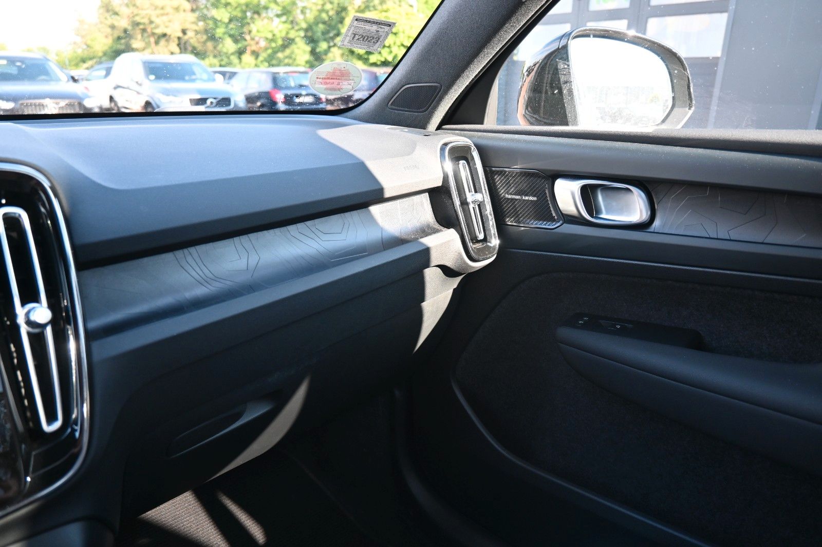 Fahrzeugabbildung Volvo XC40 Ultimate Dark T5 PHEV Ultimate*360°*PANO*