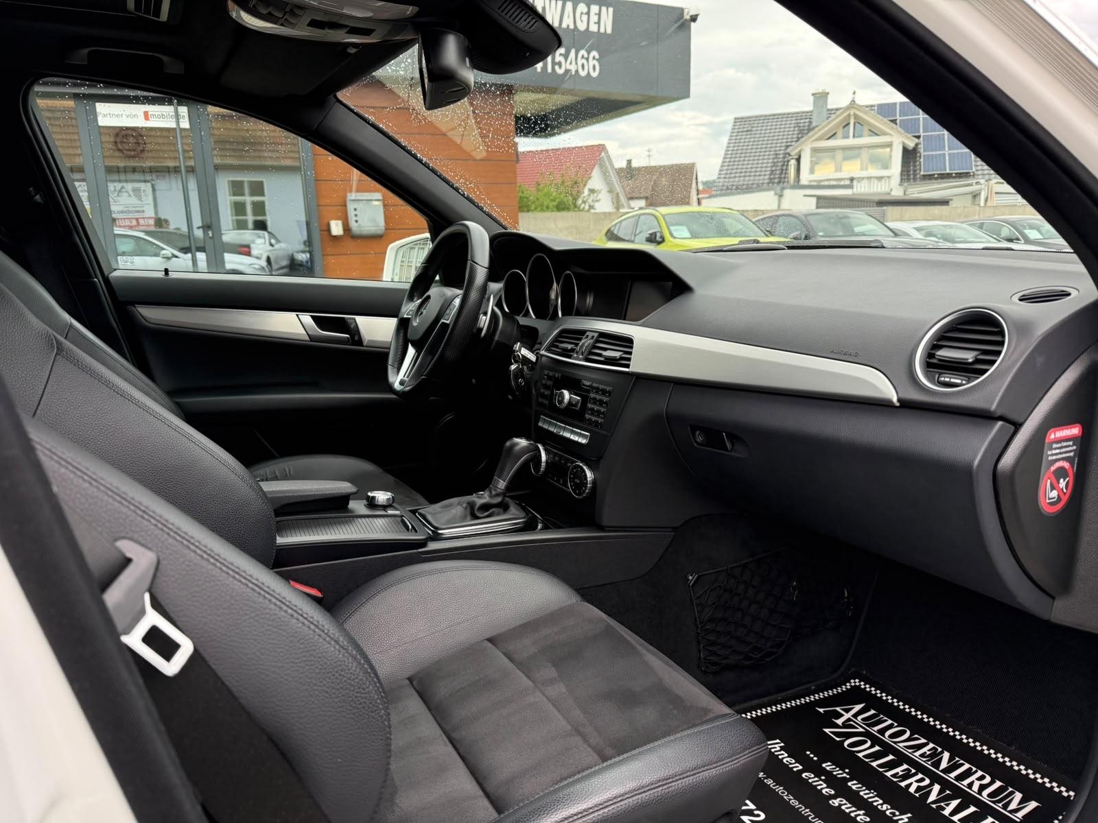 Mercedes C63 AMG Break 6.2 V8 457 ch • Speedshift MCT • Toit ouvrant • GPS • Bi-Xénon • 19"