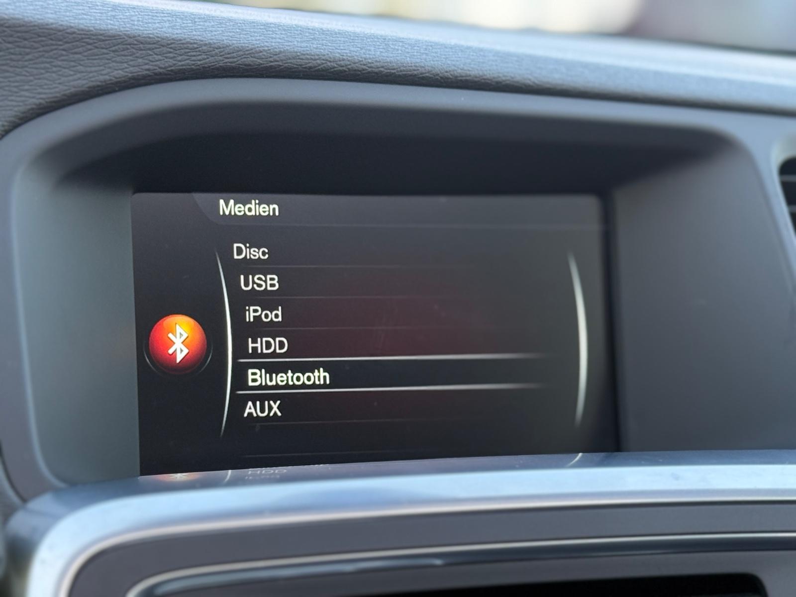 VOLVO V60 D5 2.4 215ch SUMMUM BVA Toit Ouvrant Entretien Complet