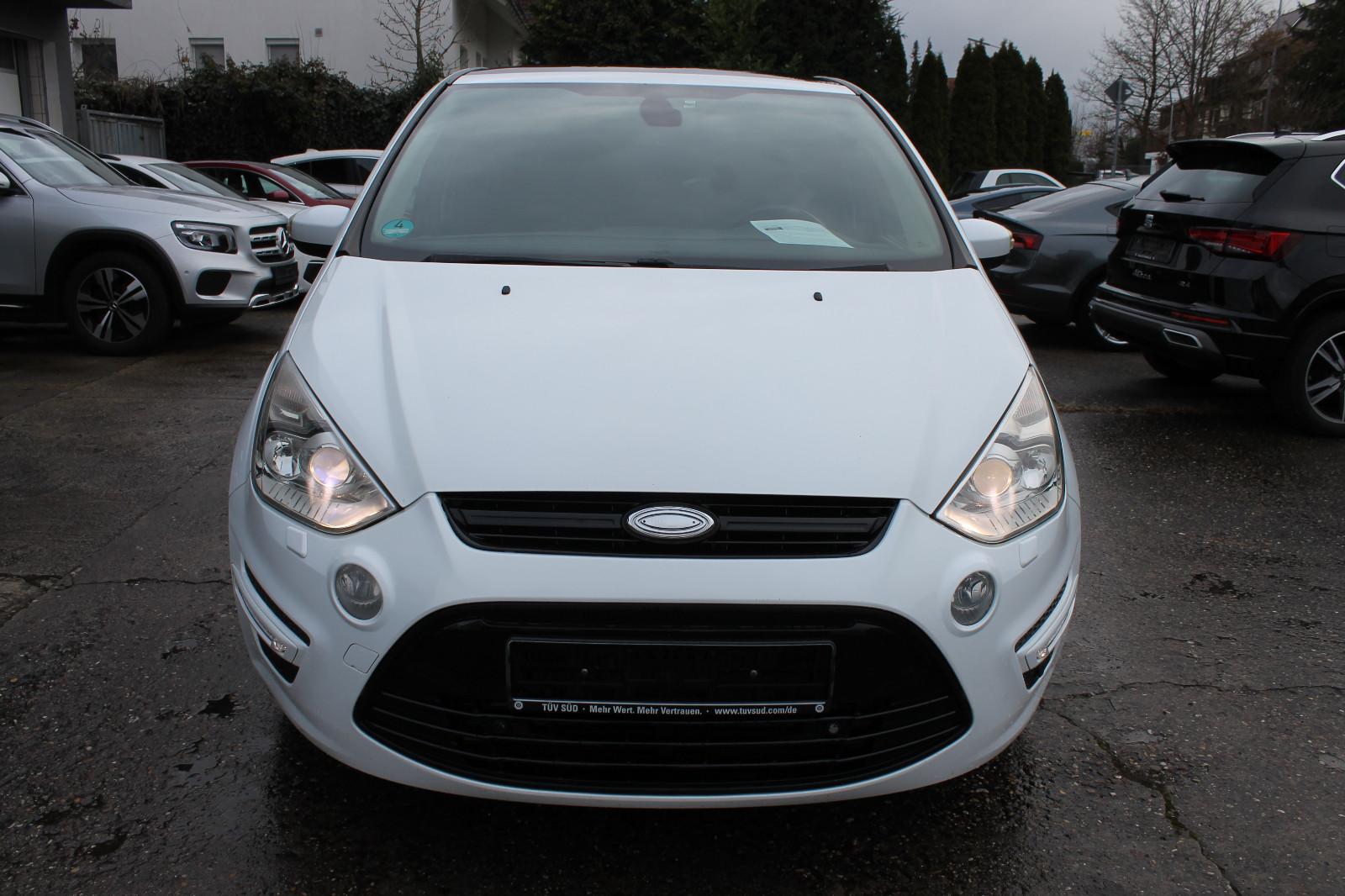 Ford S-MAX Trend*Standheizung*XENON*LED*PDC*PANO*ALU*