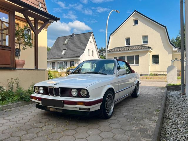 BMW 320i Cabrio 