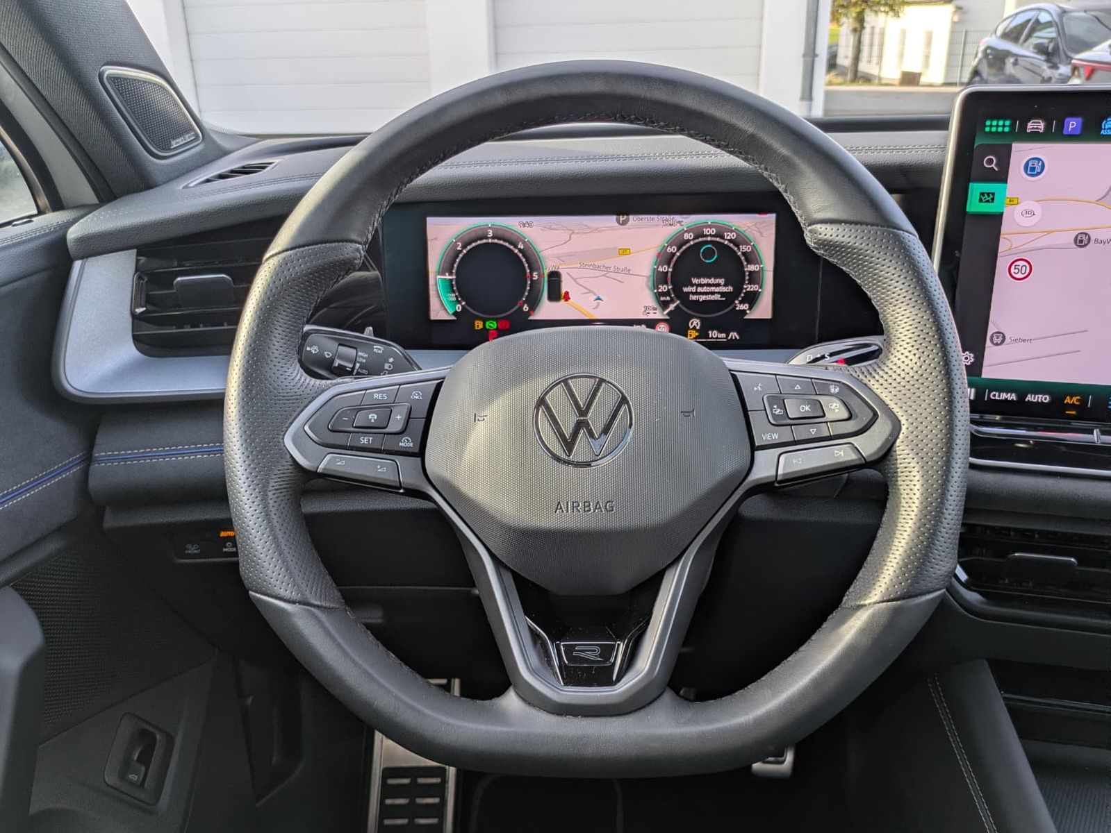 Fahrzeugabbildung Volkswagen Tayron 2.0 TDI 4M R-Line 7S*IQ-L.*LEDER*PANO*HUD