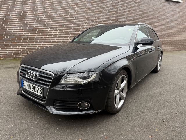 Audi A4 Avant S line Sportpaket / plus