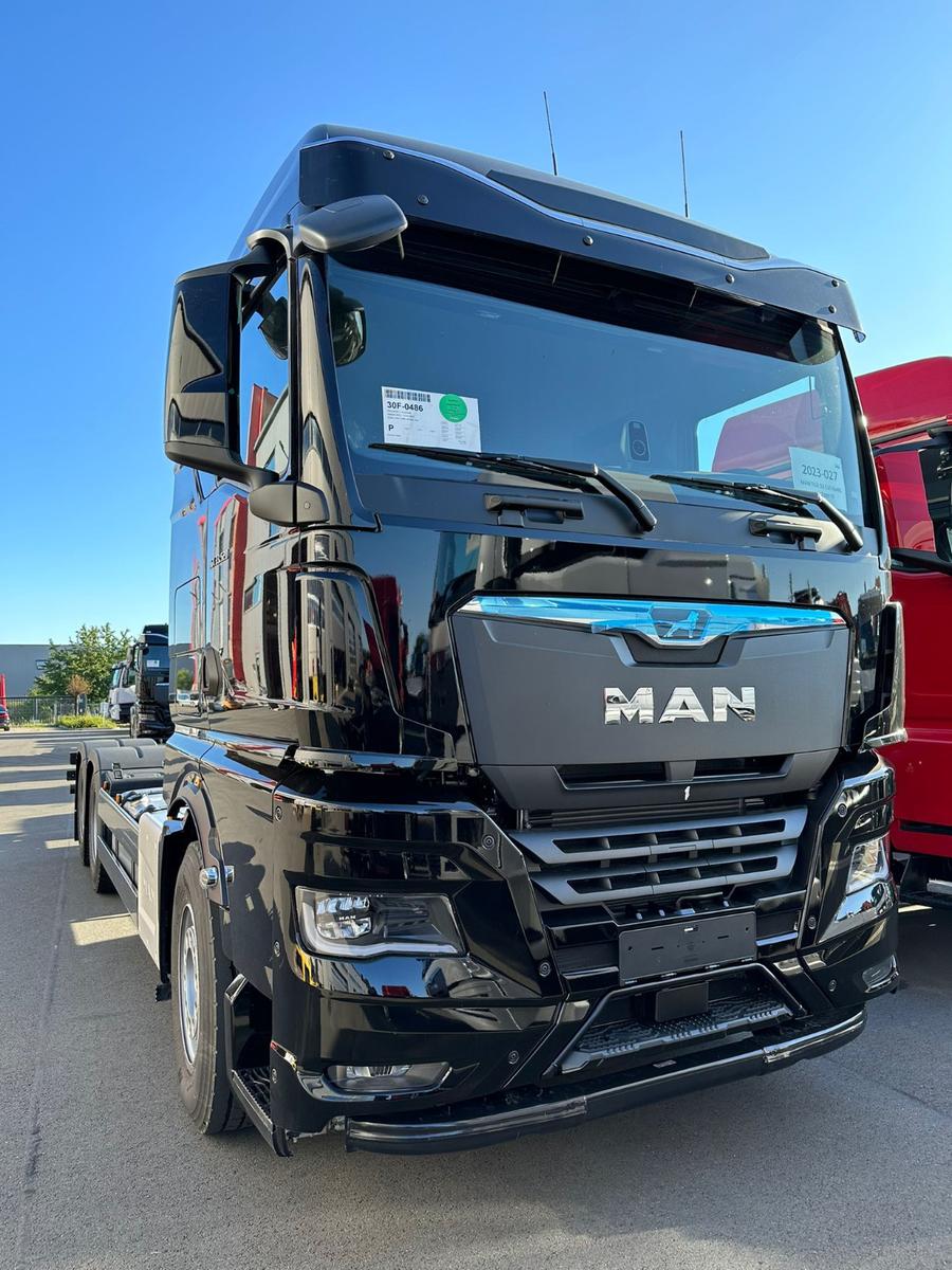 MAN TGX 33.520 6x4 BL Fahrgestell  4500mm  SOFORT